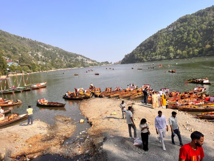 nainital-lake-dry